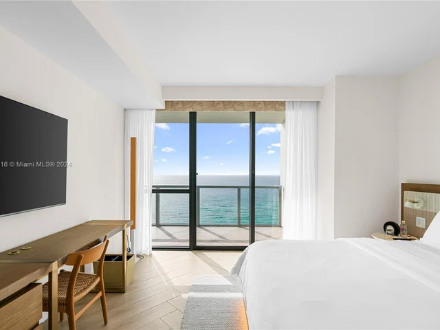 2201 Collins Ave # 1429, Miami Beach FL 33139