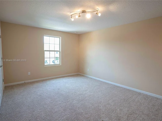 6981 Phillips Reserve Ct, Orlando FL 32819