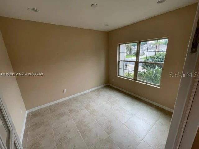 6981 Phillips Reserve Ct, Orlando FL 32819