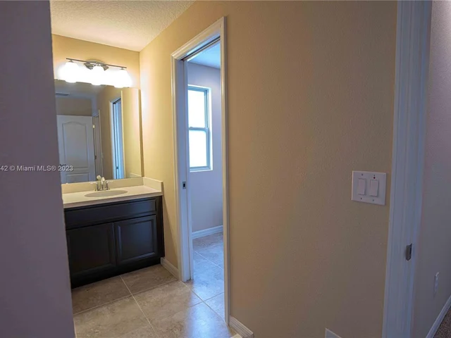 6981 Phillips Reserve Ct, Orlando FL 32819