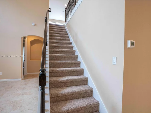 6981 Phillips Reserve Ct, Orlando FL 32819