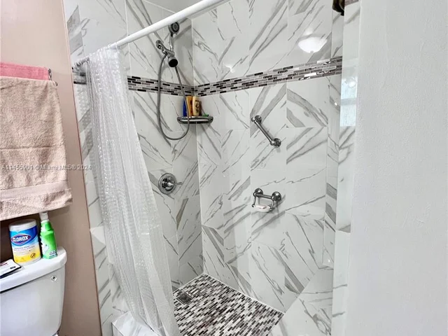 16035 SW 107th Ct, Miami FL 33157