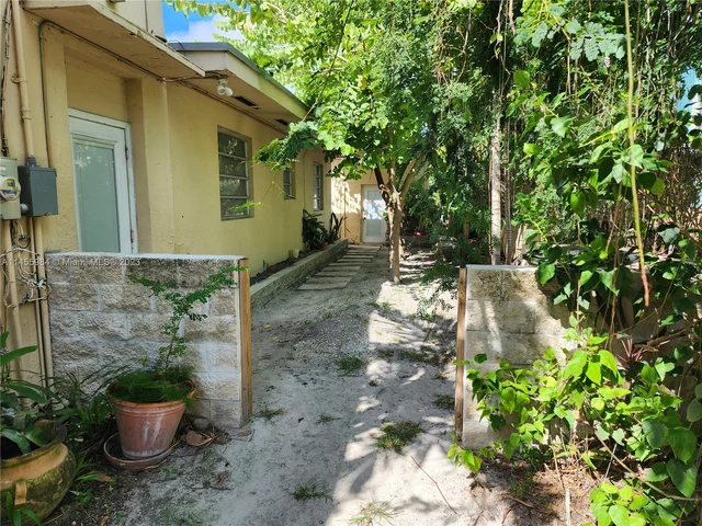 1710 Jefferson Ave, Miami Beach FL 33139