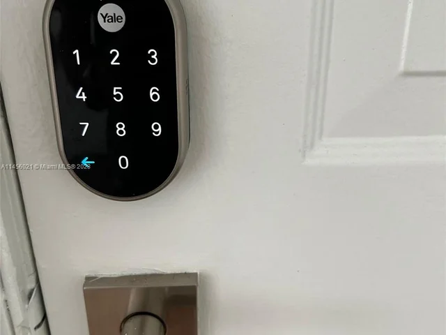 3165 NE 184th St # 6304, Aventura FL 33160