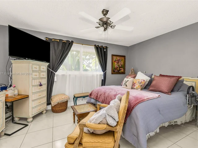 125 Lake Gloria Dr # 125, West Palm Beach FL 33411