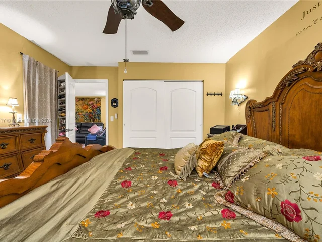 125 Lake Gloria Dr # 125, West Palm Beach FL 33411