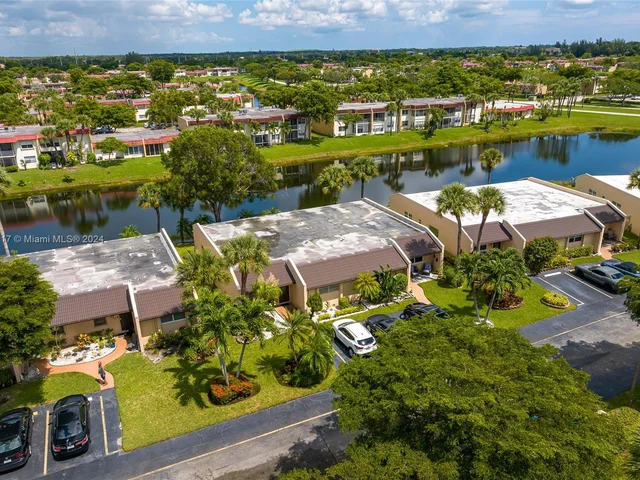 125 Lake Gloria Dr # 125, West Palm Beach FL 33411