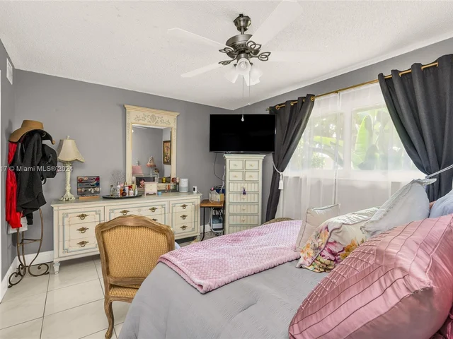 125 Lake Gloria Dr # 125, West Palm Beach FL 33411