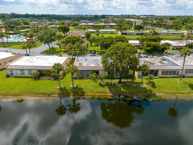 125 Lake Gloria Dr # 125, West Palm Beach FL 33411