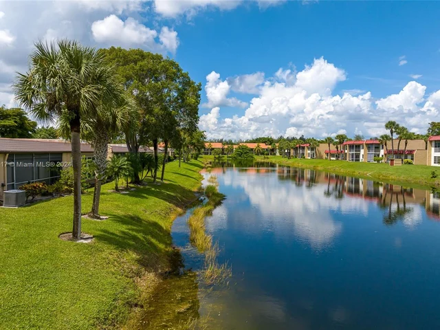 125 Lake Gloria Dr # 125, West Palm Beach FL 33411