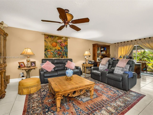 125 Lake Gloria Dr # 125, West Palm Beach FL 33411