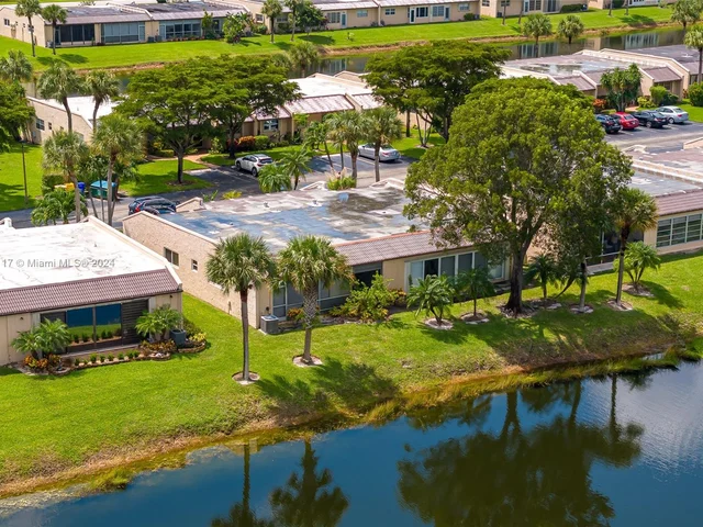 125 Lake Gloria Dr # 125, West Palm Beach FL 33411