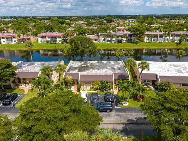 125 Lake Gloria Dr # 125, West Palm Beach FL 33411