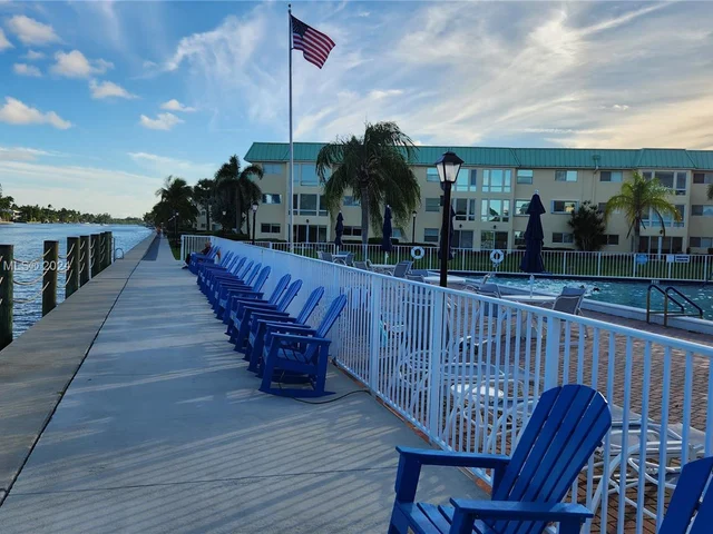 35 Colonial Club Dr. # 203, Boynton Beach FL 33435