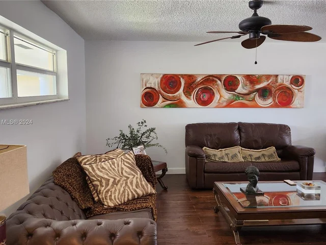 35 Colonial Club Dr. # 203, Boynton Beach FL 33435