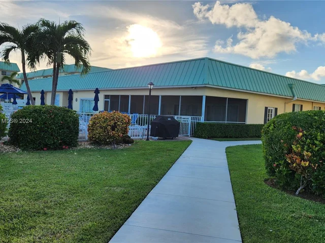 35 Colonial Club Dr. # 203, Boynton Beach FL 33435