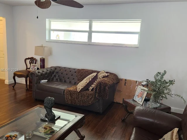 35 Colonial Club Dr. # 203, Boynton Beach FL 33435