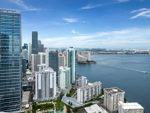 1425 Brickell Ave, Miami FL 33131