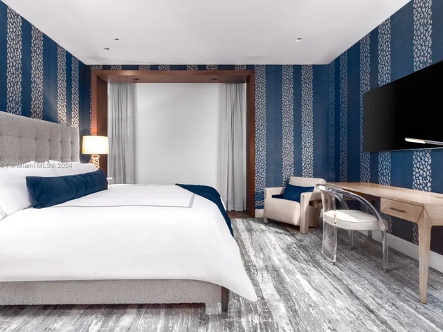 1425 Brickell Ave, Miami FL 33131