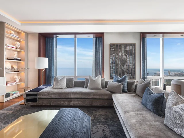 1425 Brickell Ave, Miami FL 33131