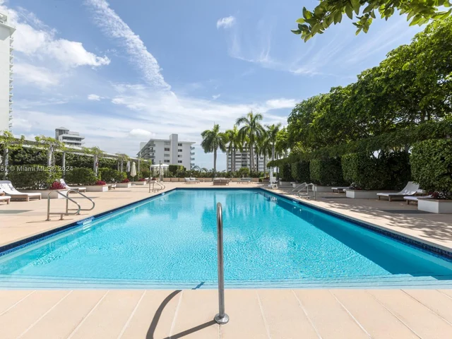 1425 Brickell Ave, Miami FL 33131