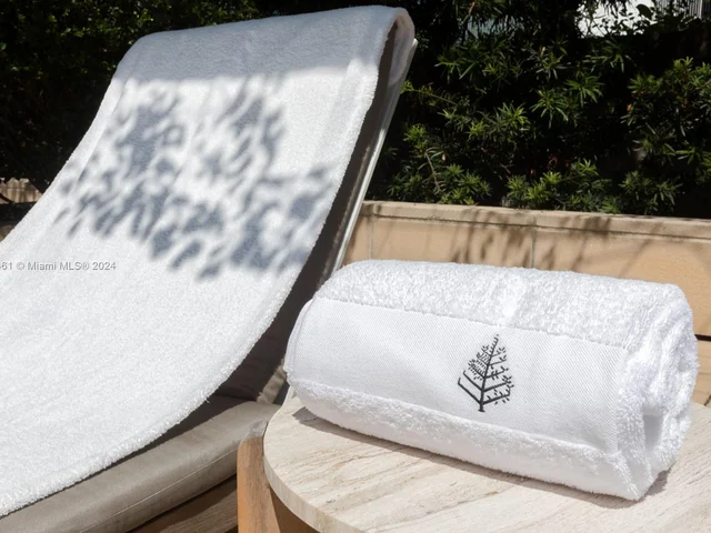 1425 Brickell Ave, Miami FL 33131