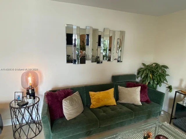 3101 SW 27th Ave # 301, Miami FL 33133