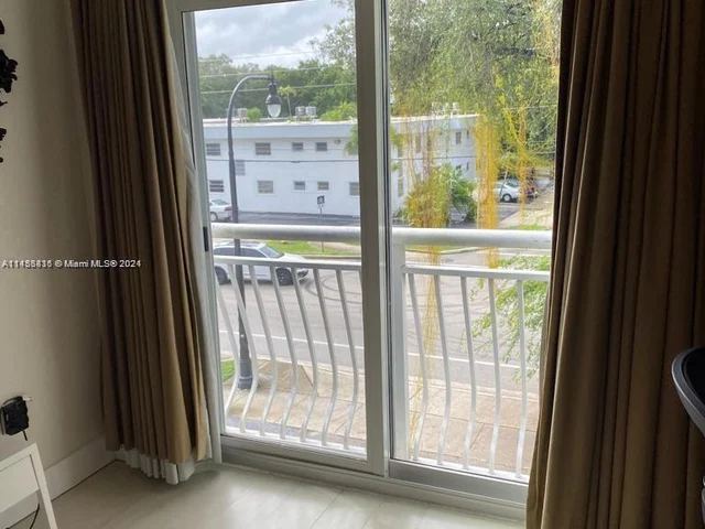 3101 SW 27th Ave # 301, Miami FL 33133