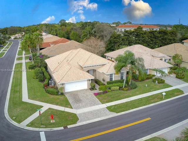 6569 Jog Estates Ln, Boynton Beach FL 33437
