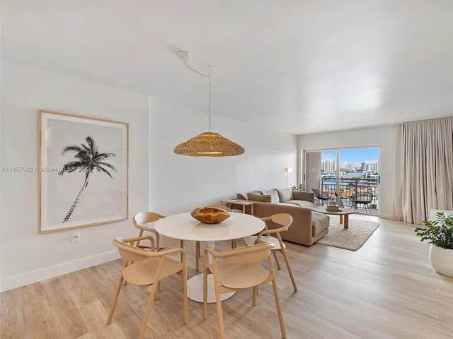 400 Kings Point Dr # 1215, Sunny Isles Beach FL 33160