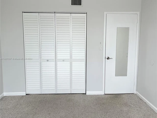 1420 Brickell Bay Dr # 806D, Miami FL 33131