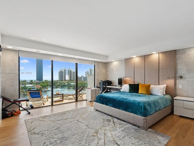 19707 Turnberry Way # 9J, Aventura FL 33180