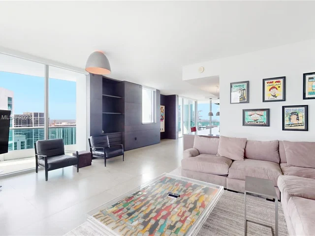 900 Biscayne Blvd # 5701, Miami FL 33132