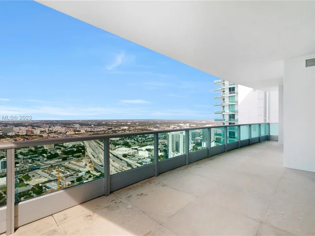 900 Biscayne Blvd # 5701, Miami FL 33132