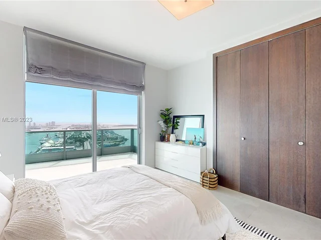 900 Biscayne Blvd # 5701, Miami FL 33132