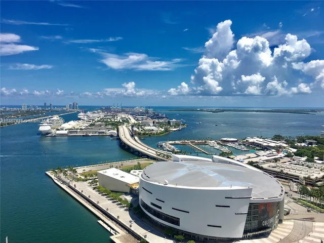 900 Biscayne Blvd # 5701, Miami FL 33132