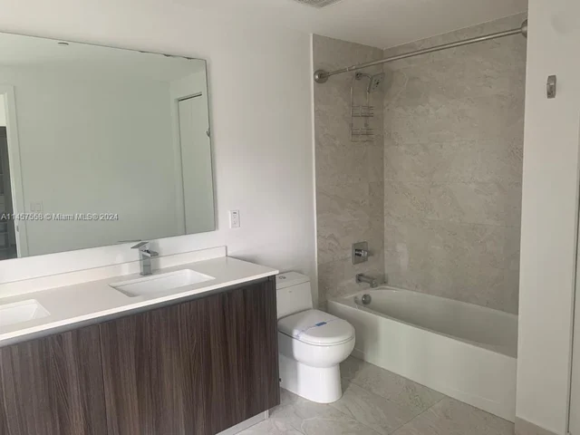 488 NE 18th St # 517, Miami FL 33132