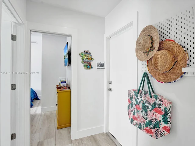 1251 Morse Blvd, Riviera Beach FL 33404