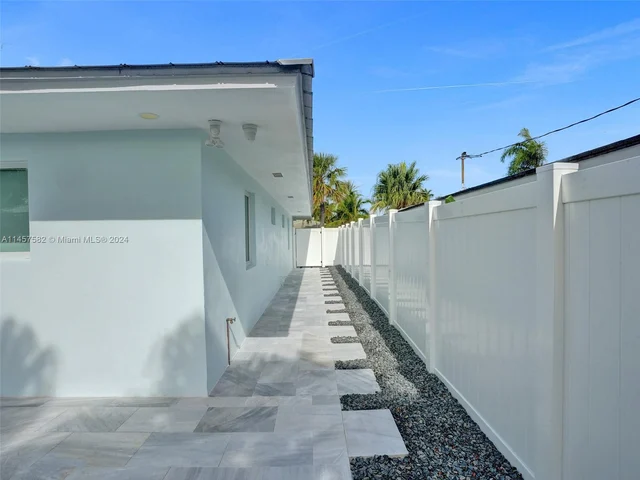 1251 Morse Blvd, Riviera Beach FL 33404