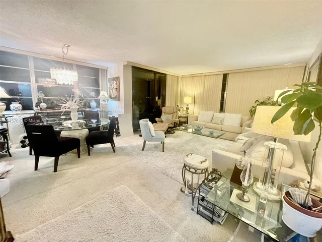 1400 Saint Charles Pl # A, Pembroke Pines FL 33026