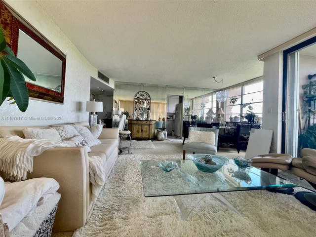 1400 Saint Charles Pl # A, Pembroke Pines FL 33026