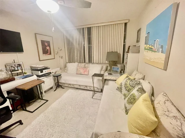 1400 Saint Charles Pl # A, Pembroke Pines FL 33026