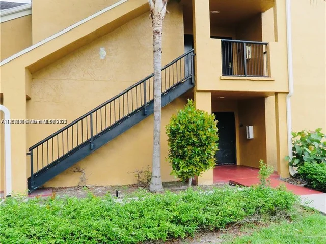 164 SW 83rd Way # 205, Pembroke Pines FL 33025