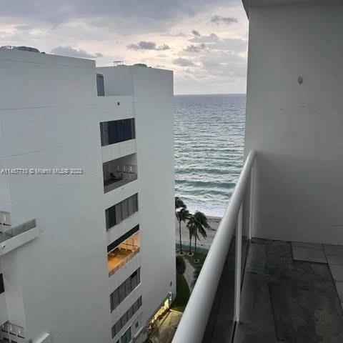 3725 S Ocean Dr # 1411, Hollywood FL 33019