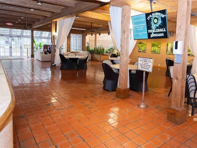 2000 Towerside Ter # 901, Miami FL 33138