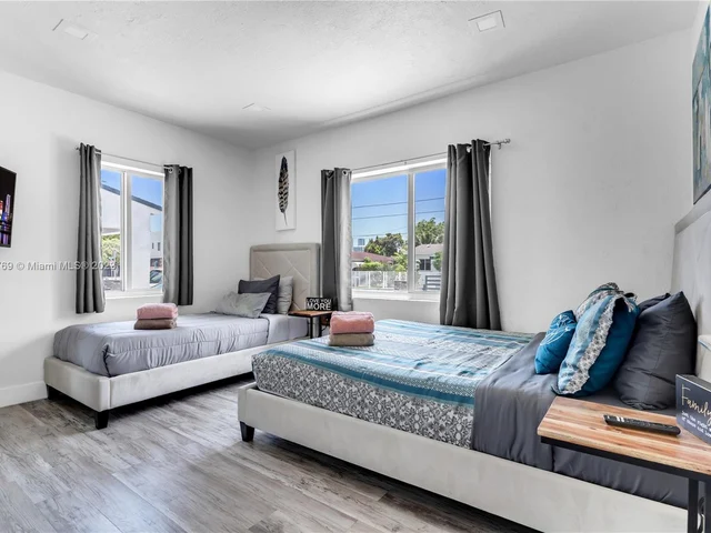 231 NW 44th St # 231, Miami FL 33127