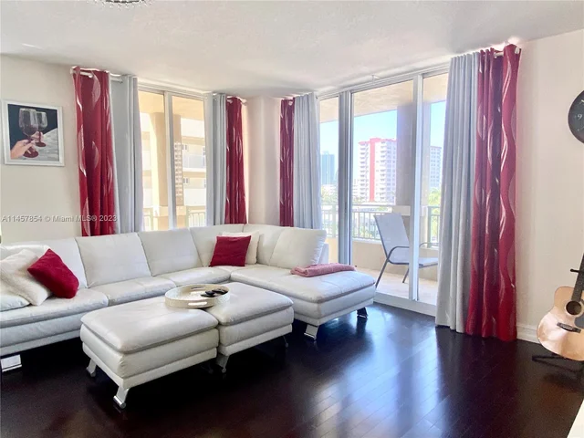 2080 S Ocean Dr # 401, Hallandale Beach FL 33009