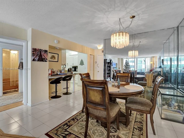 3140 S Ocean Dr # 1102, Hallandale Beach FL 33009