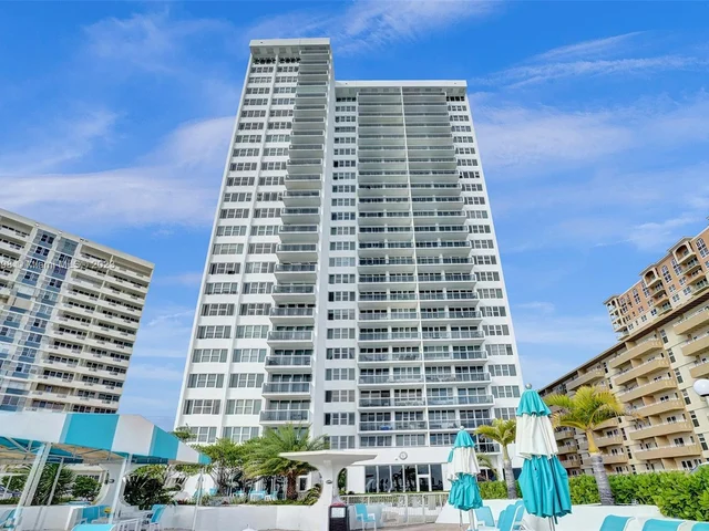 3140 S Ocean Dr # 1102, Hallandale Beach FL 33009