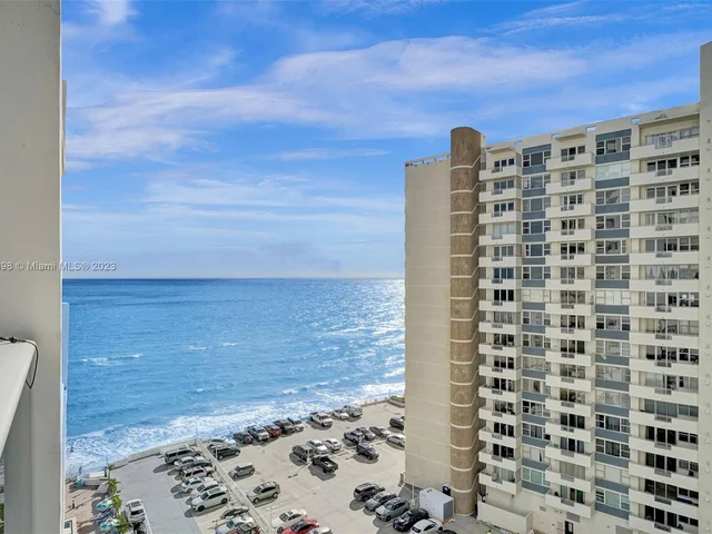 3140 S Ocean Dr # 1102, Hallandale Beach FL 33009